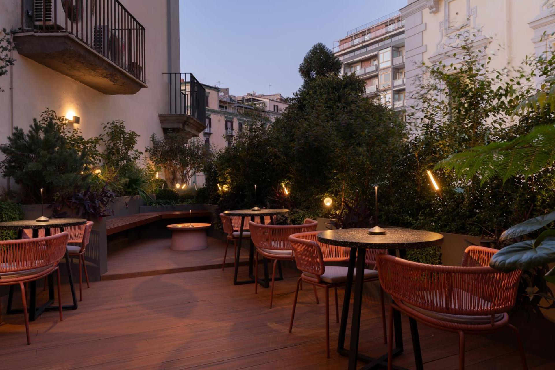 Agra Suites Неаполь Экстерьер фото