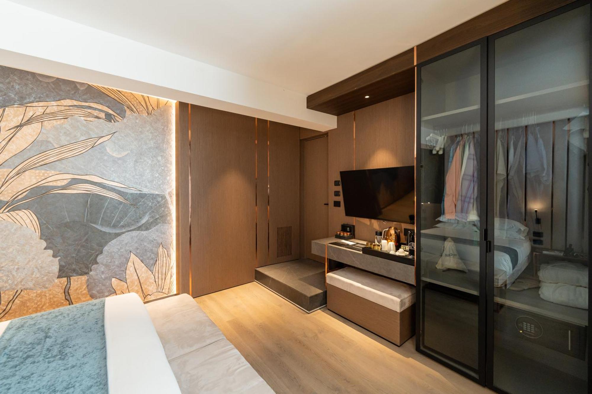 Agra Suites Неаполь Экстерьер фото